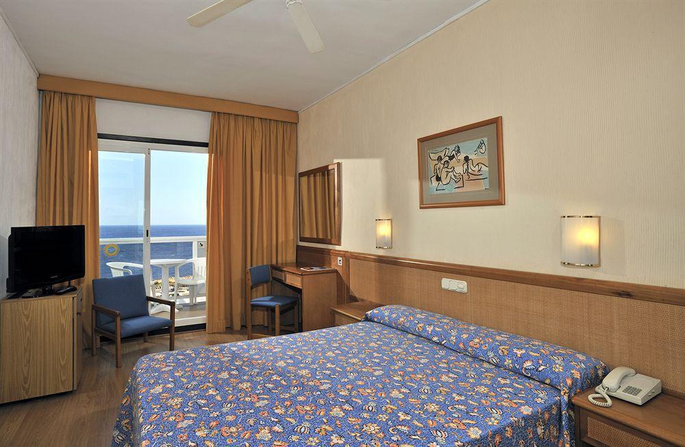 Hotel Globales Almirante Farragut Cala'N Blanes  Esterno foto