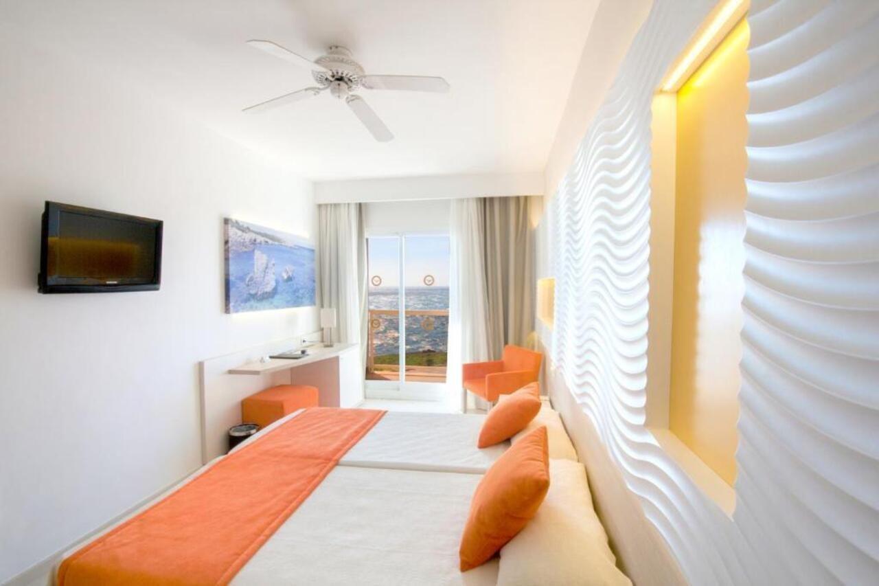 Hotel Globales Almirante Farragut Cala'N Blanes  Esterno foto
