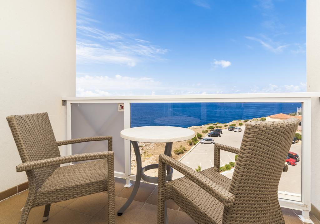 Hotel Globales Almirante Farragut Cala'N Blanes  Esterno foto
