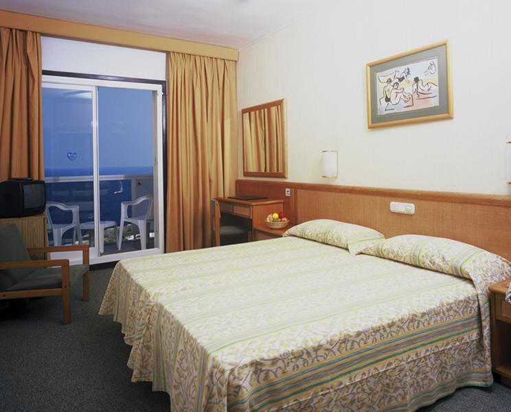 Hotel Globales Almirante Farragut Cala'N Blanes  Esterno foto