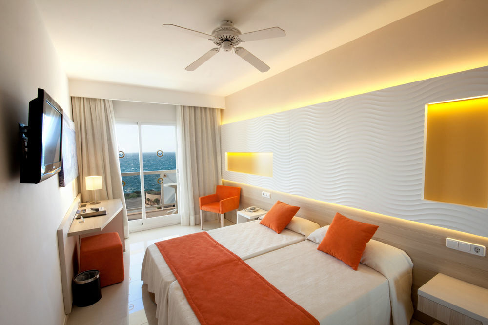 Hotel Globales Almirante Farragut Cala'N Blanes  Esterno foto